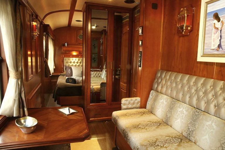 Suite deluxe du Train El Transcantabrico Gran Lujo