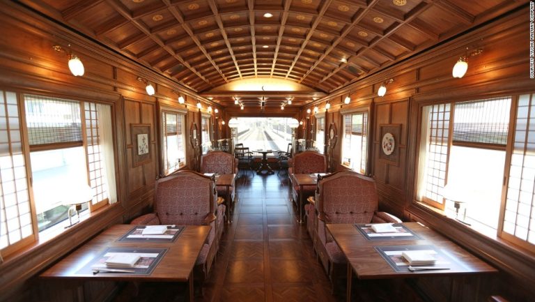 Voiture Salon du Train Seven Stars