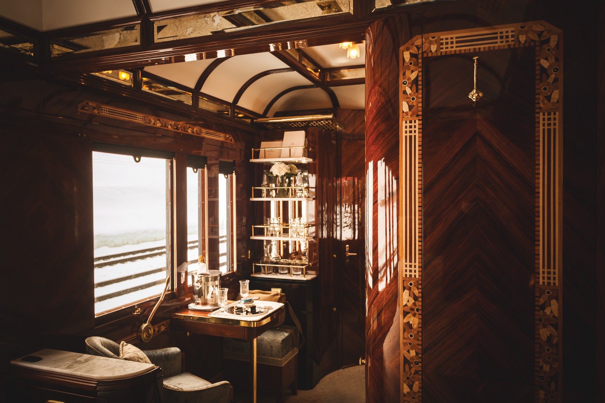 Détail marqueterie voiture Venice Simplon-Orient-Express Belmond