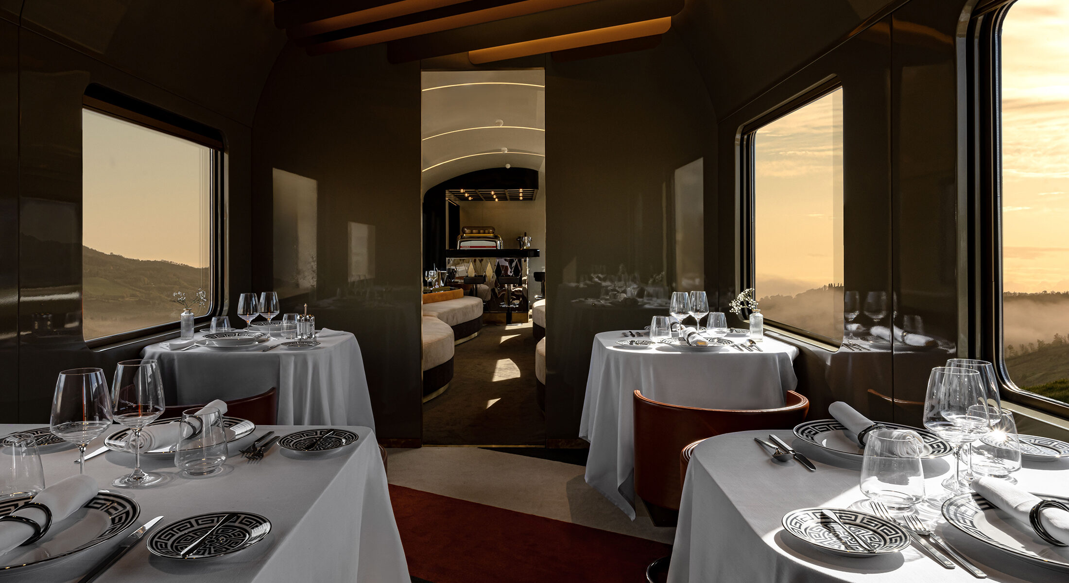 Voiture-restaurant de La Dolce Vita Orient Express — gastronomie italienne étoilée