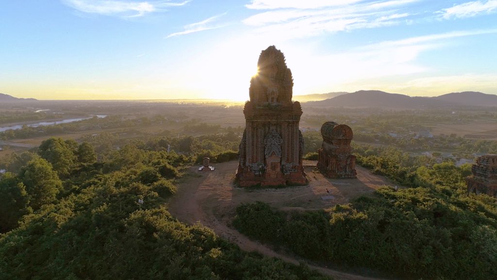 Temple Cham au Vietnam, patrimoine culturel traversé par le Vietage