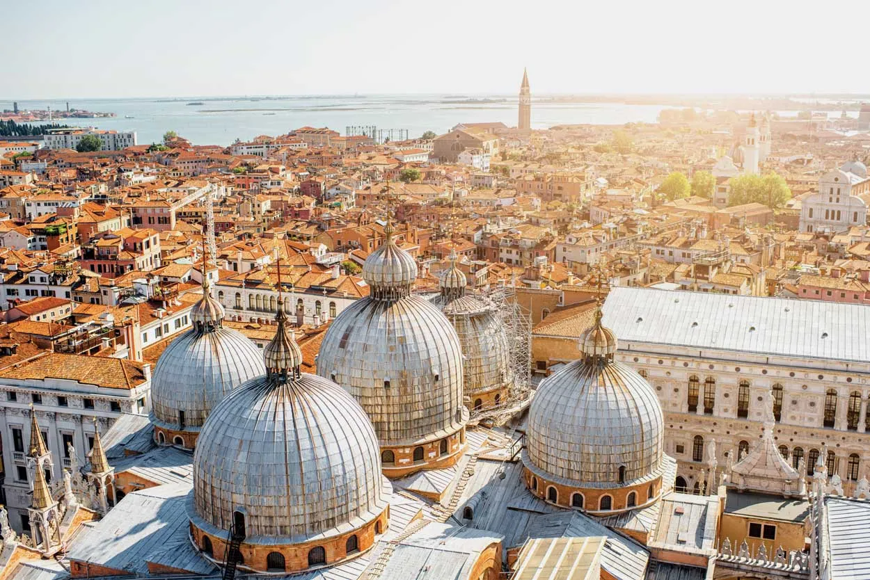 Vue sur les toits de Venise — destination Orient Express Paris Venise
