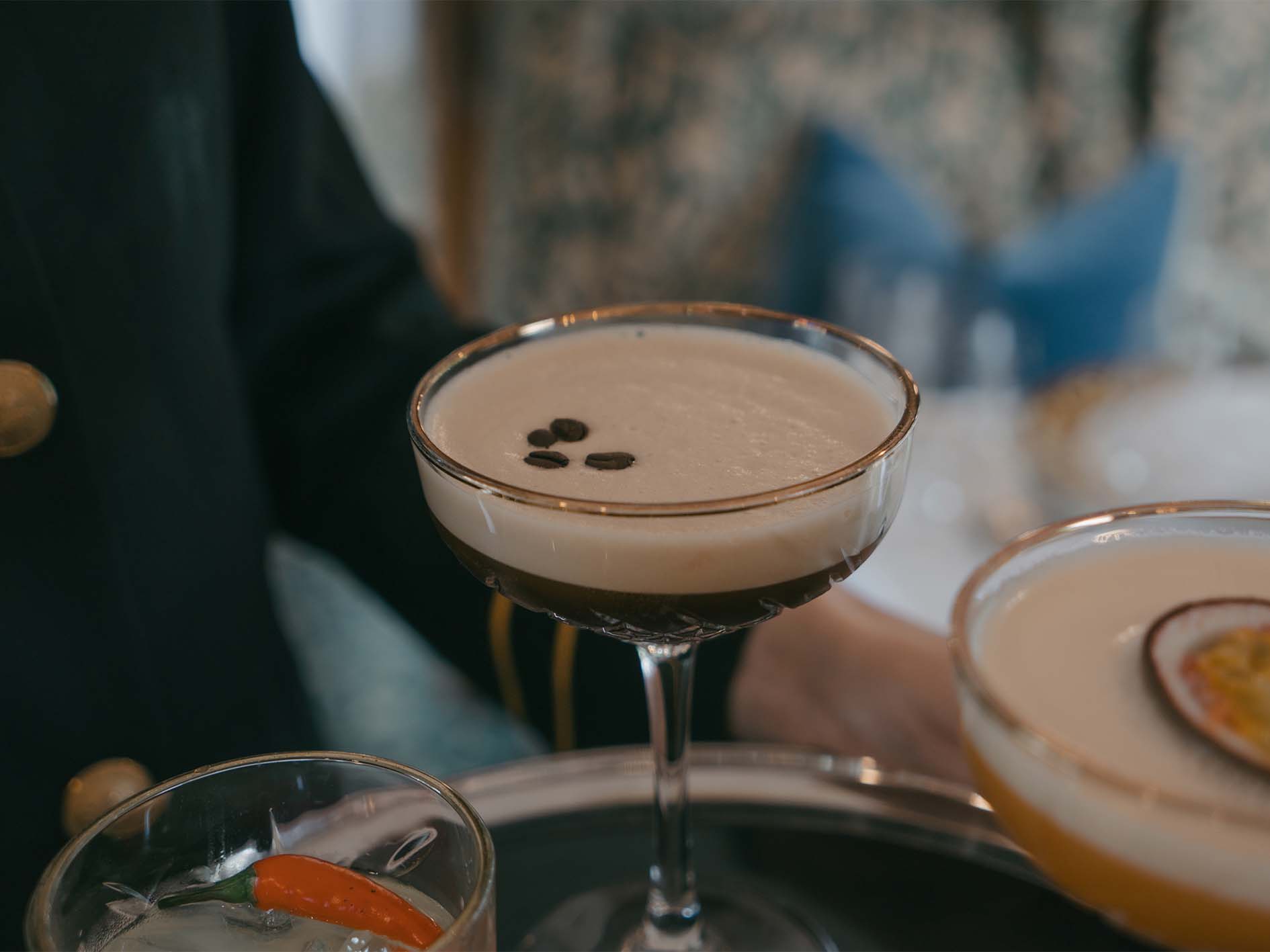 Repas gastronomique servi dans le Northern Belle - plat élaboré avec produits britanniques de saison