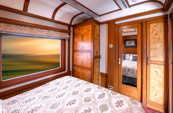 Cabine Deluxe Deccan Odyssey – luxe ferroviaire en Inde