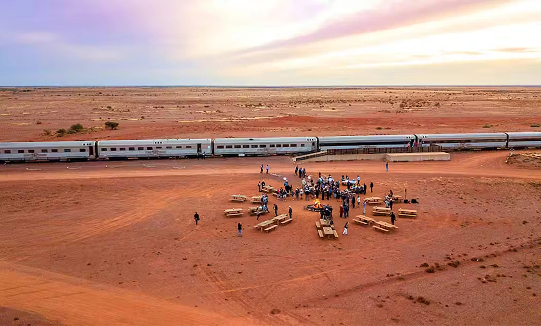 Canapés au feu de camp à Manguri — The Ghan Expedition outback australien