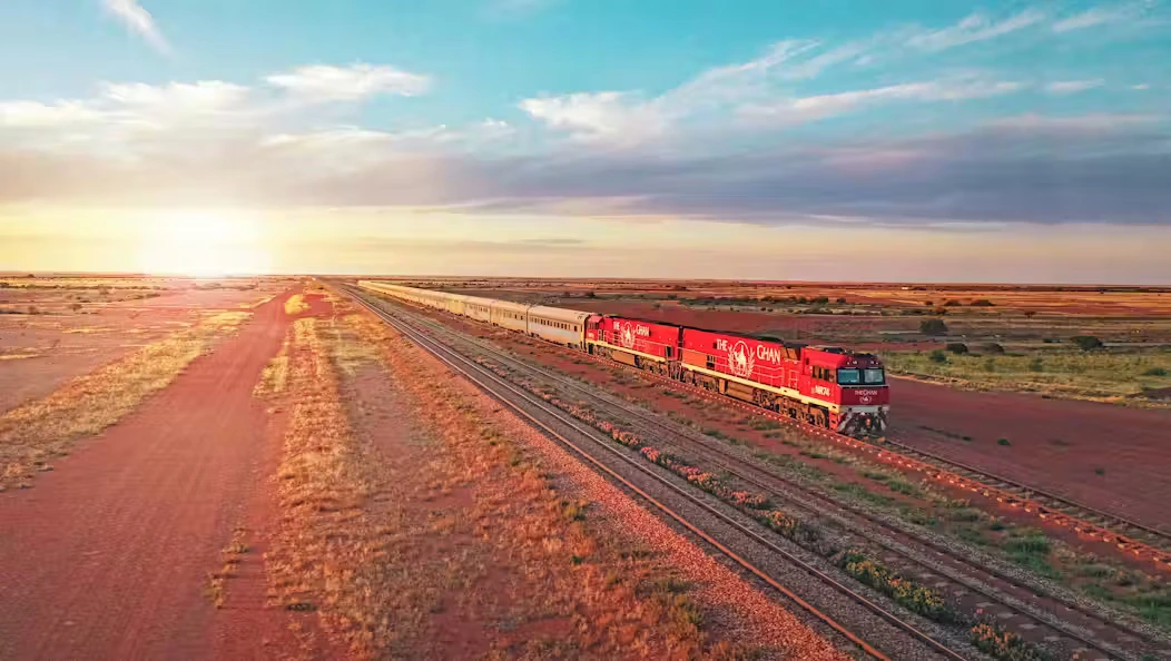 The Ghan — train légendaire traversant le Centre Rouge australien