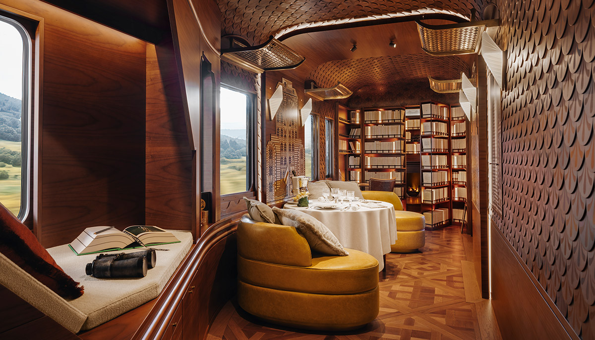 Extérieur de la voiture L'Observatoire du Venice Simplon-Orient-Express — wagon exclusif signé JR Belmond