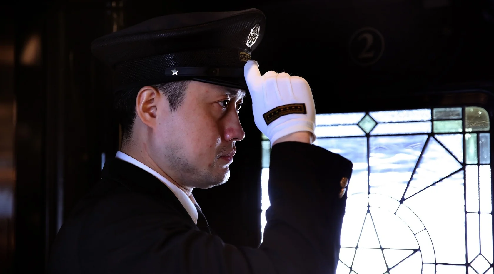 Chef de bord Seven Stars – service de qualité à bord du train de luxe japonais