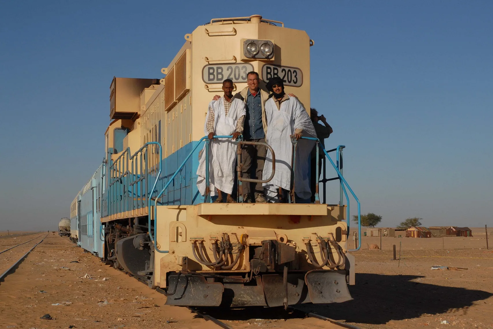 Andr&eacute; Grouillet sur la locomotive BB 203, Mauritanie, 2008