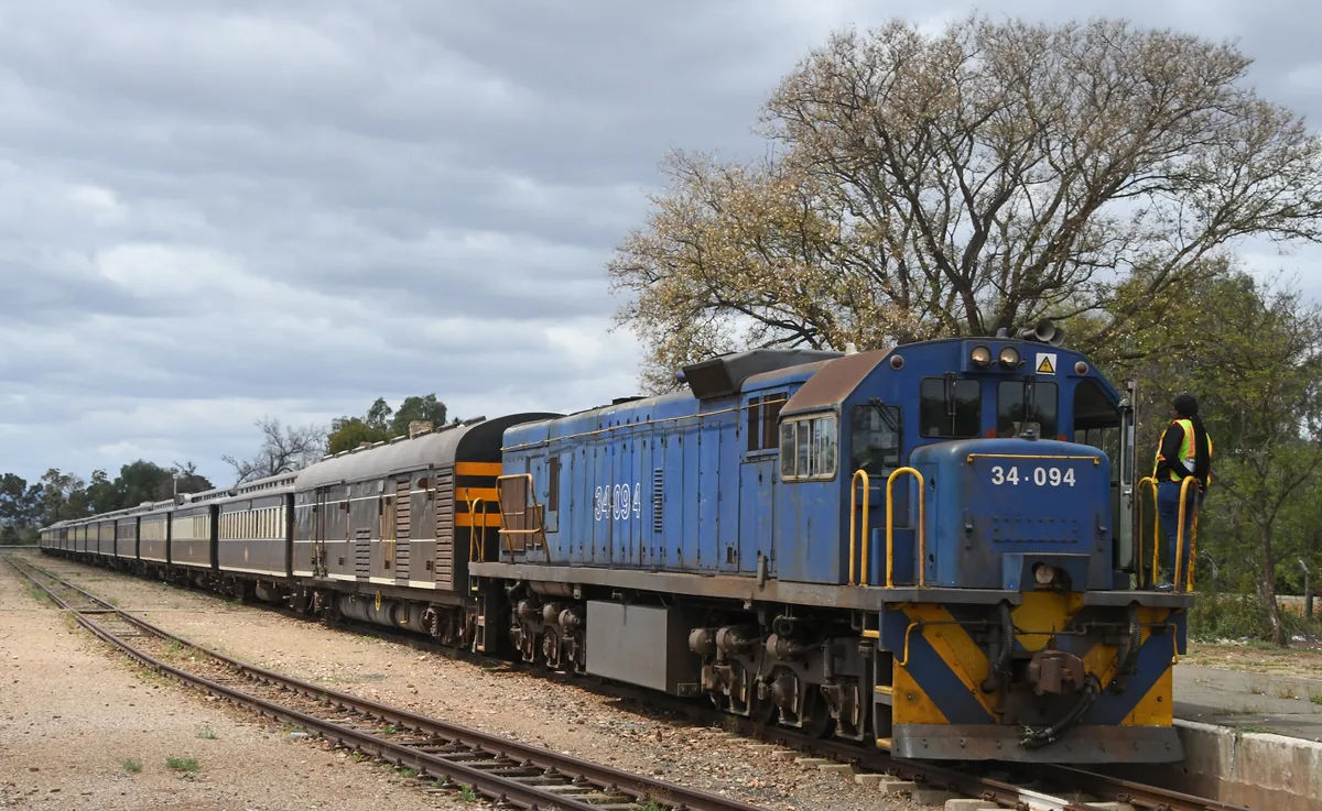 Locomotive Rovos Rail en gare d'Outshoorn, Afrique du Sud, 2018